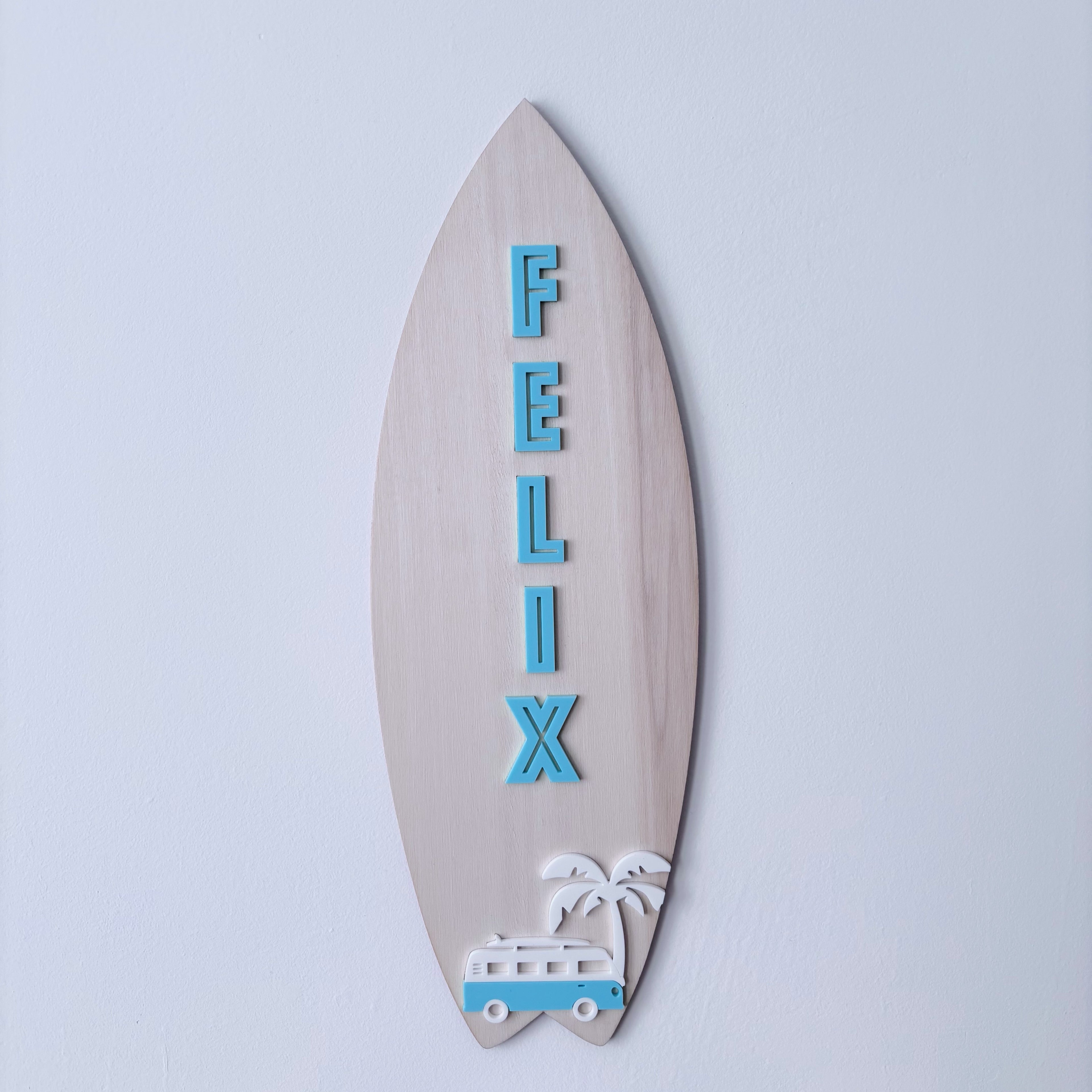 Planche de surf palmier et van